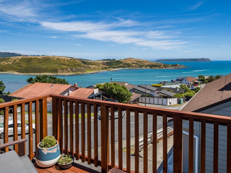 1 Tregear Place, Camborne, Porirua - Carousel 2
