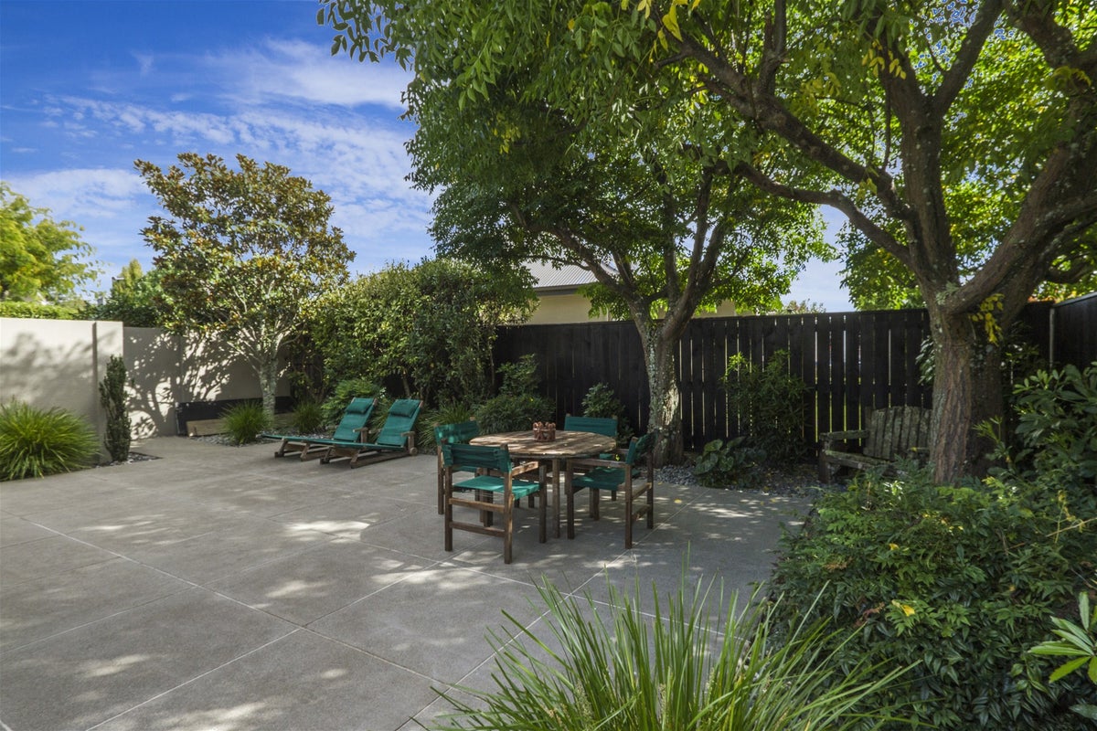 14 Lobank Place, Richmond - Carousel 2