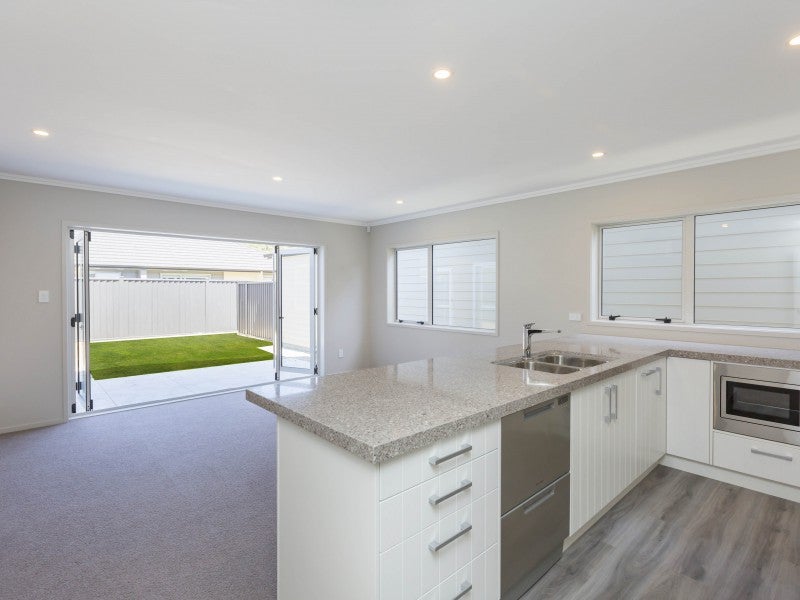 5 Chalfont Road, Silverstream, Upper Hutt - Carousel 2