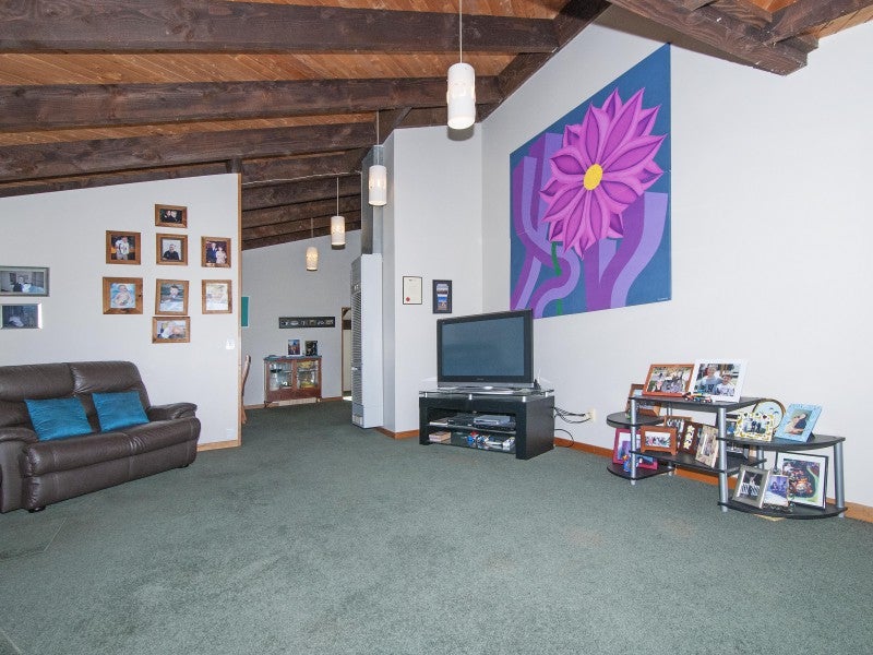 33 Belmont Terrace, Belmont, Lower Hutt - Carousel 2