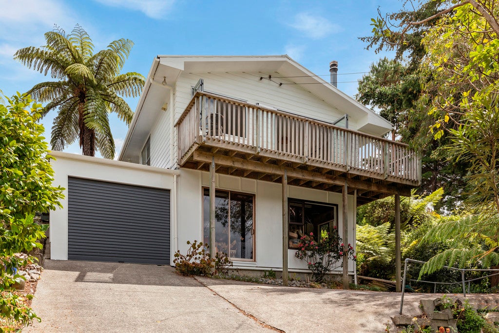 26 Kopara Grove, Stokes Valley, Lower Hutt - Carousel 20