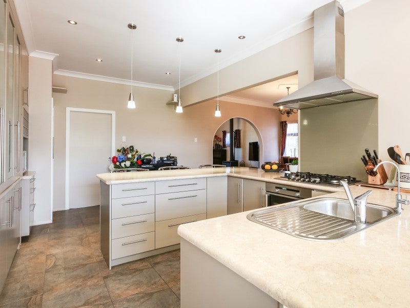 93 Auckland Road, Greenmeadows, Napier - Carousel 2