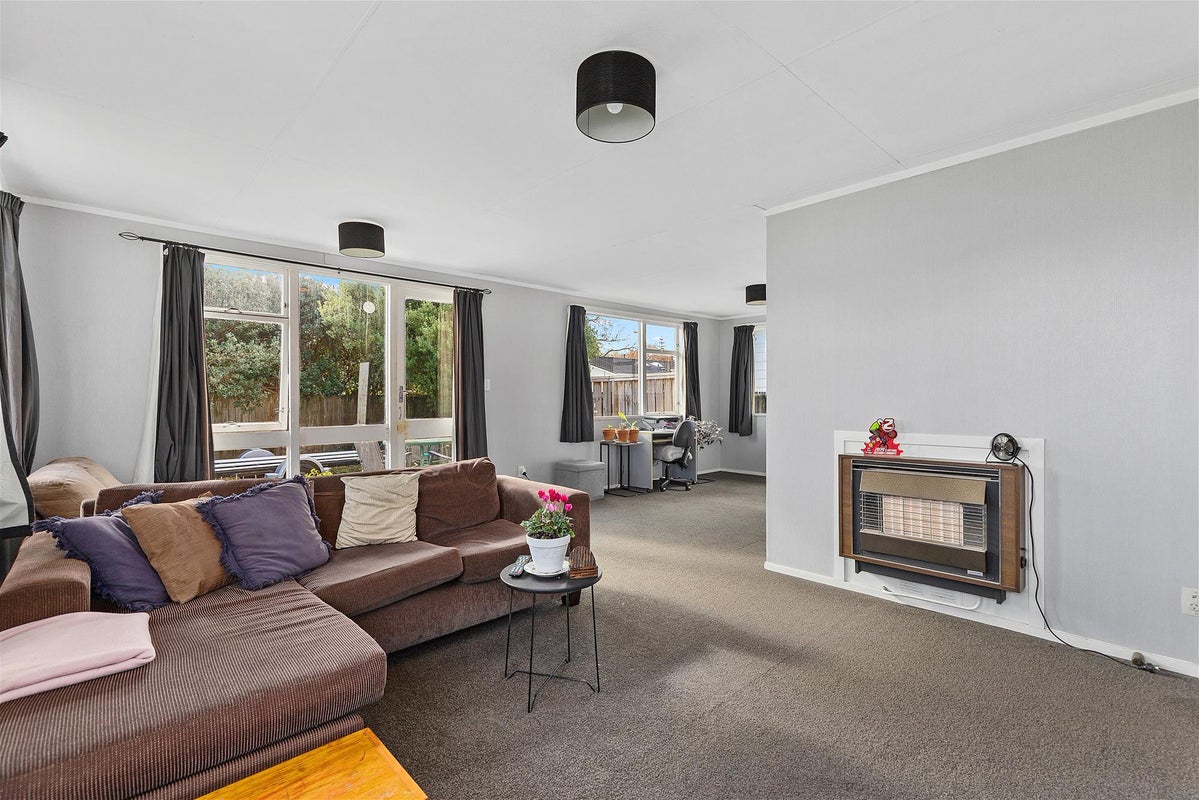 41 Oakfield Crescent, Pukete, Hamilton - Carousel 2