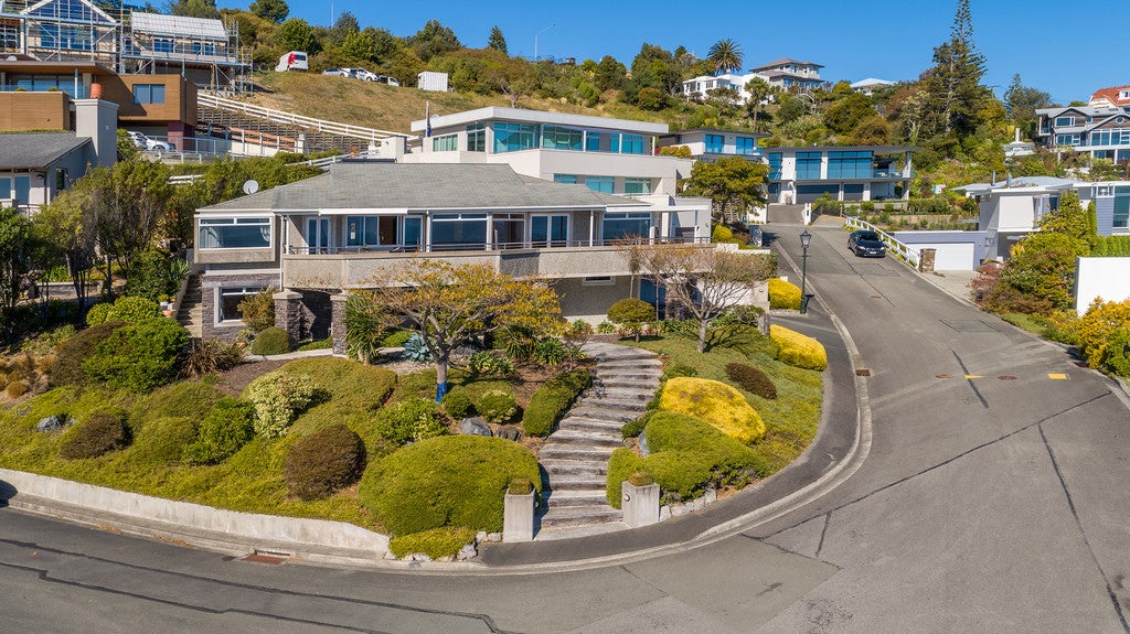 73 The Cliffs, Britannia Heights, Nelson - Carousel 1