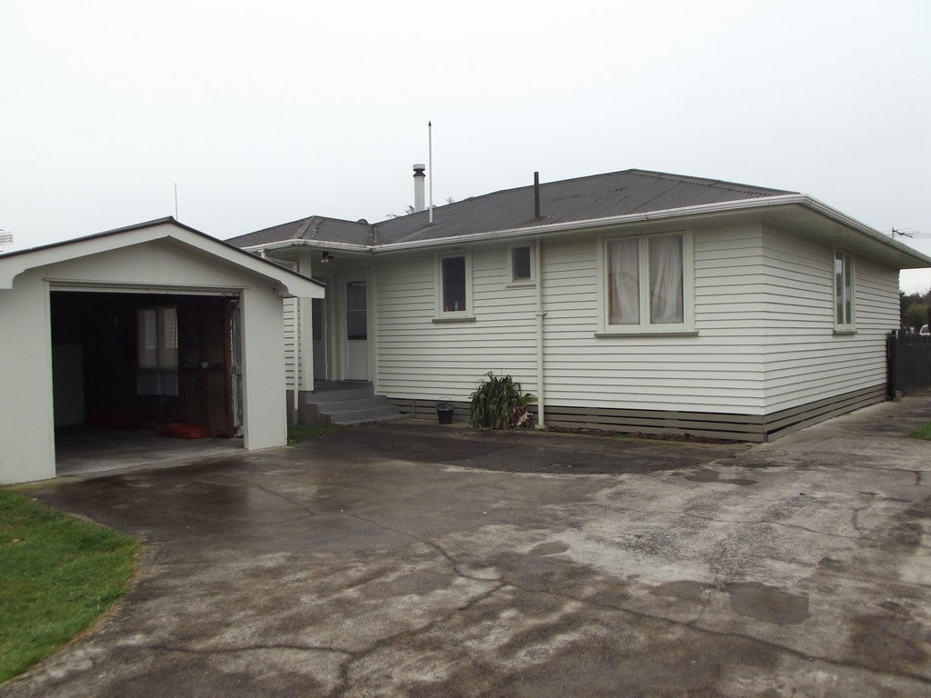 10 Kahu Street, Utuhina, Rotorua - Carousel 1