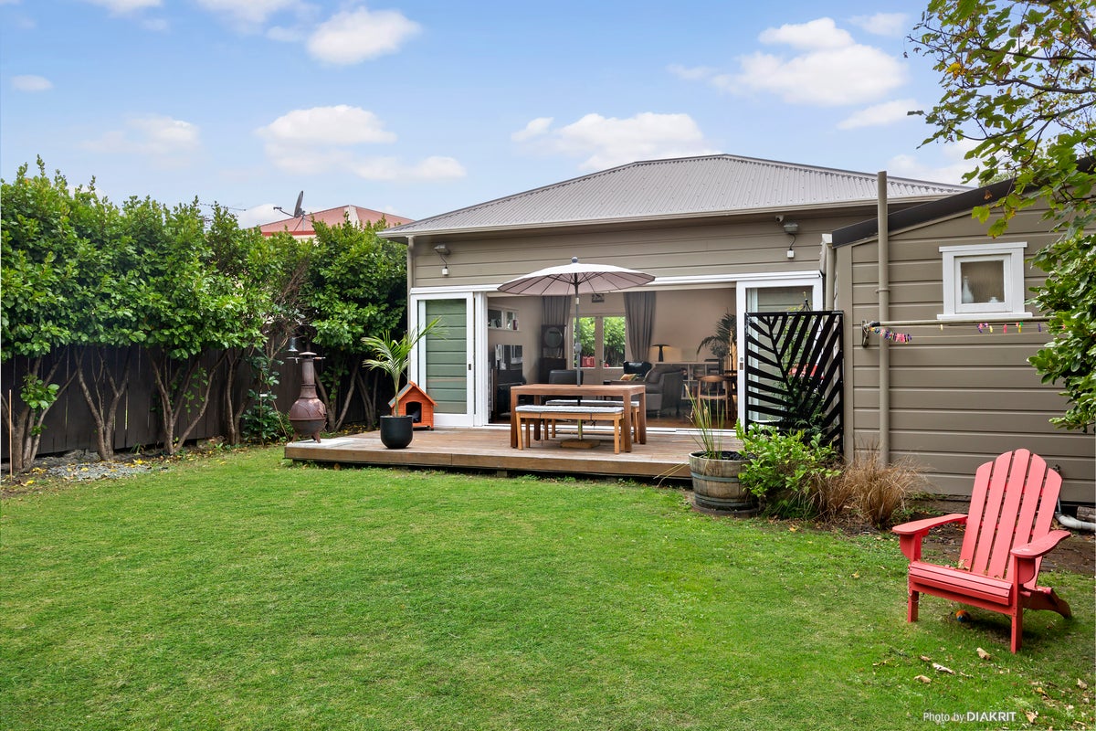 8 William Street, Hataitai, Wellington - Carousel 1