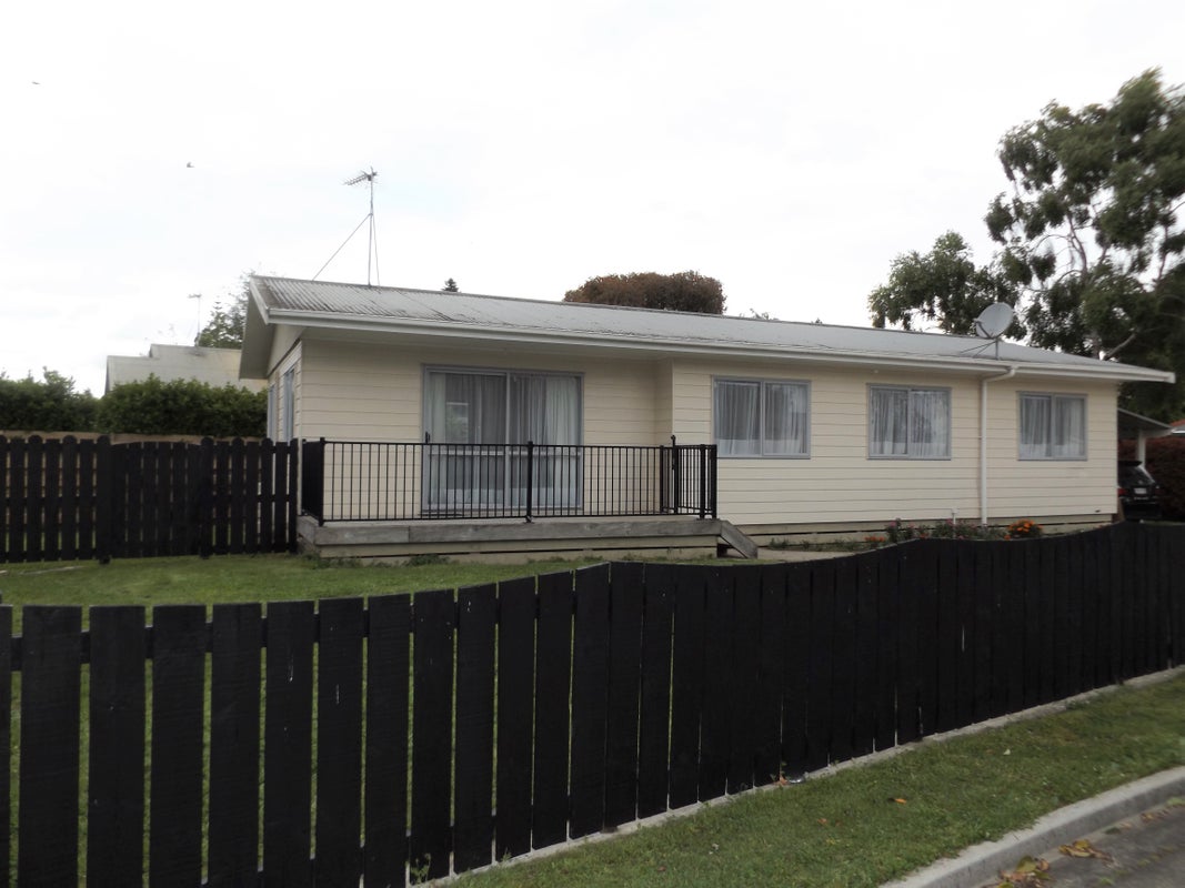 59 Insoll Avenue, Enderley, Hamilton - Carousel 1