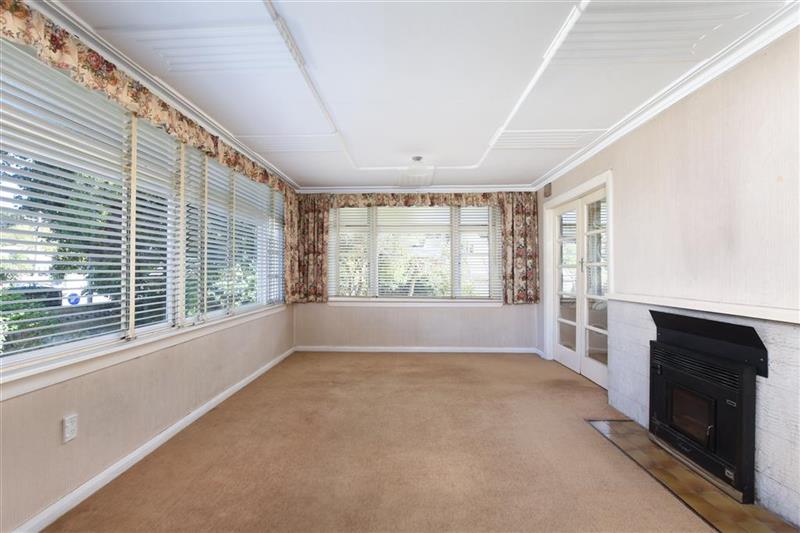 7 Glendining Avenue, North East Valley, Dunedin - Carousel 2