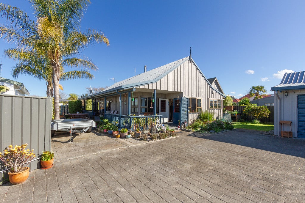 38A Bowling Road, Greenmeadows, Napier - Carousel 1