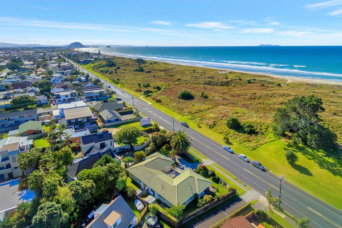 316A Papamoa Beach Road, Papamoa Beach, Papamoa - Carousel 2