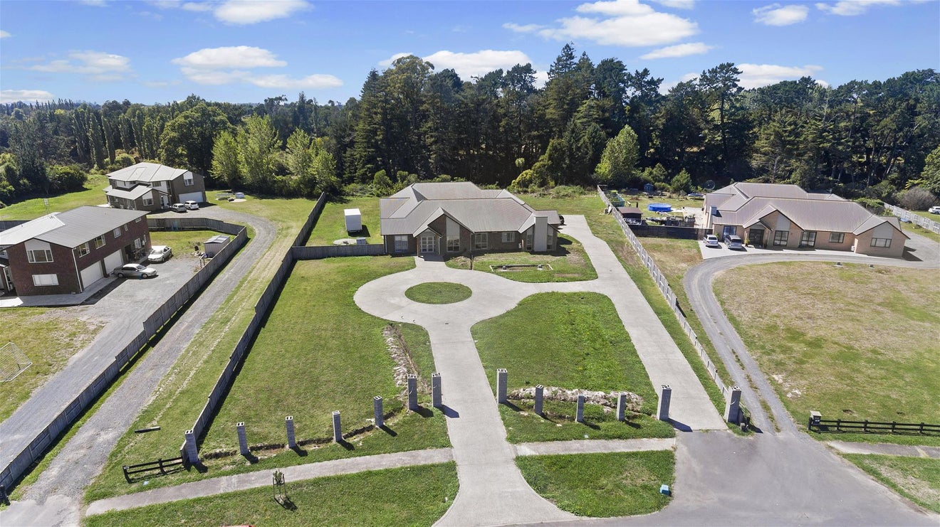 25 Hart Road, Tamahere - Carousel 1