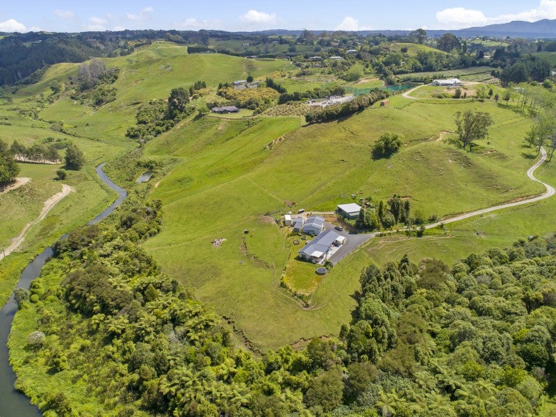 27 WHAKAMARAMA ROAD, Whakamarama, Western Bay Of Plenty - Carousel 1