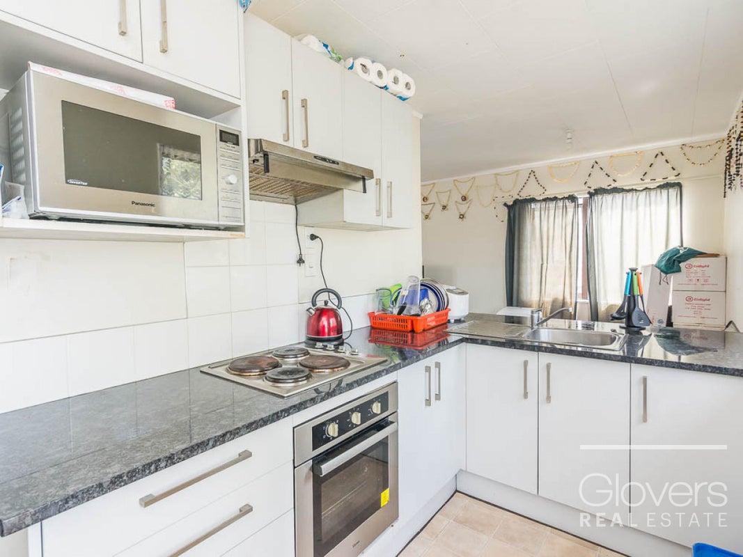 1/4 Ireland Place, Ranui, Auckland - Carousel 2