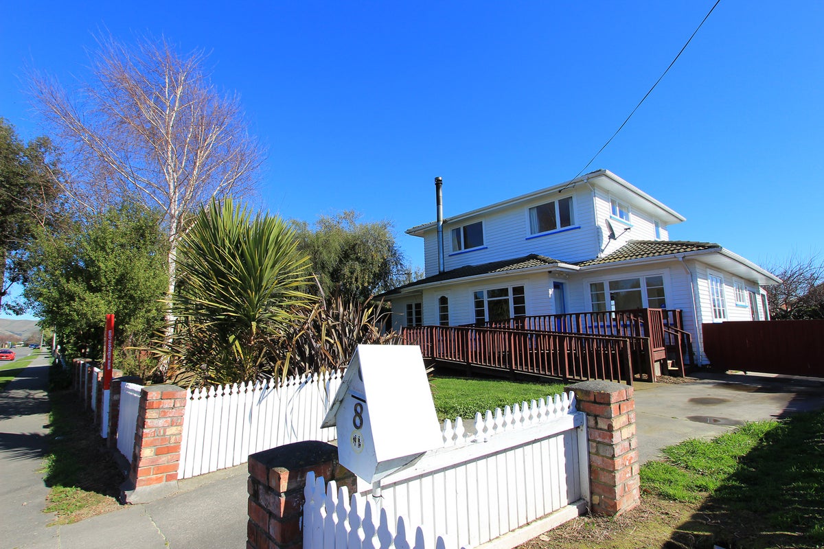 8 Gascoigne Street, Riversdale, Blenheim - Carousel 1