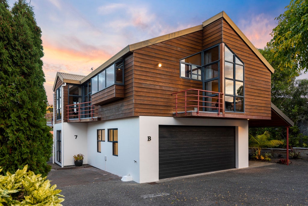 7B Elgin Place, Red Beach, Whangaparaoa - Carousel 1