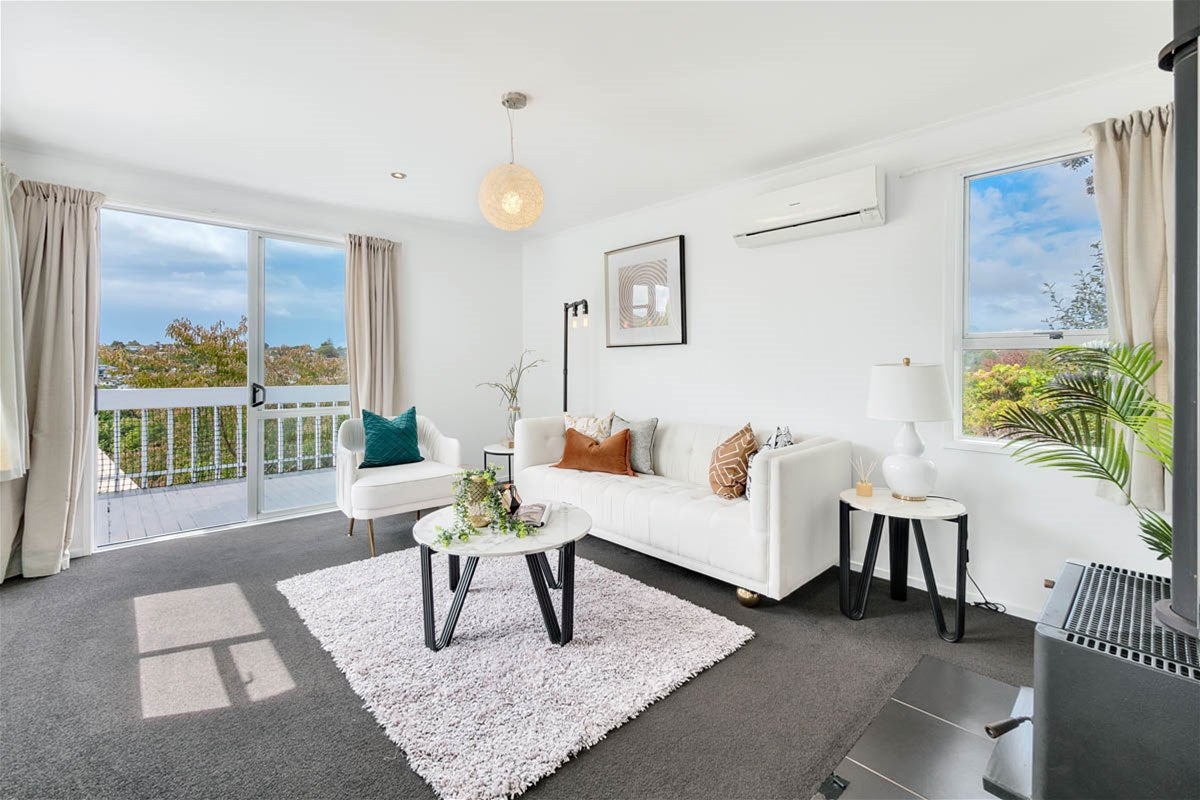 1/18 Clensmore Place, Torbay, Auckland - Carousel 2