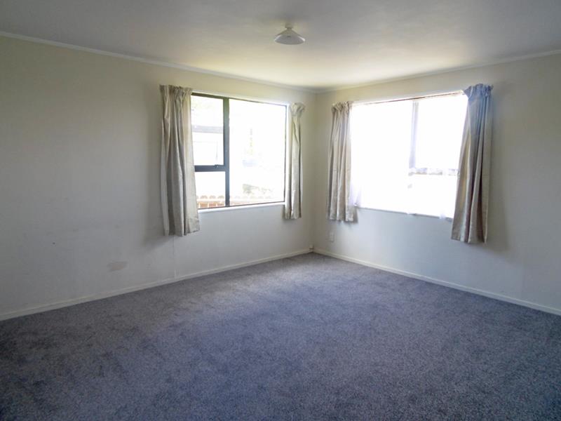 1/14 Penion Drive, Flat Bush, Auckland - Carousel 2