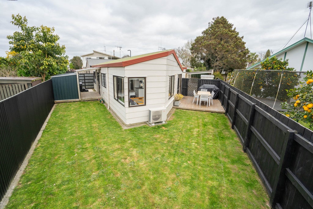 36C Elmwood Crescent, Pukete, Hamilton - Carousel 1