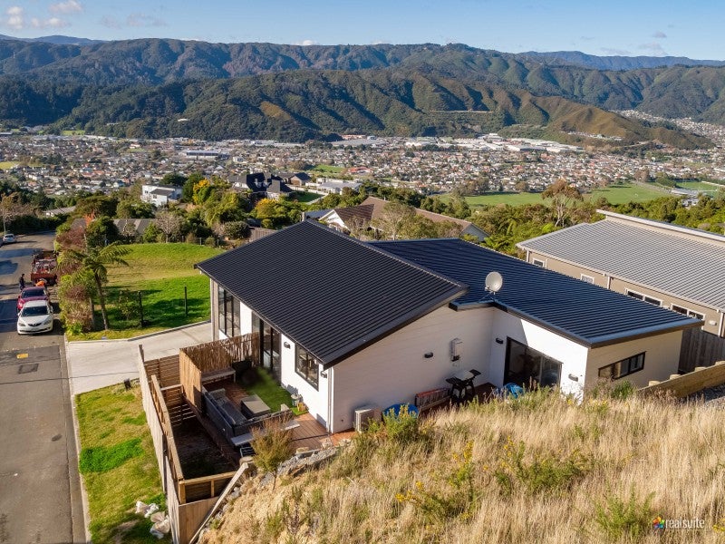 4B Lindis Lane, Kelson, Lower Hutt - Carousel 18