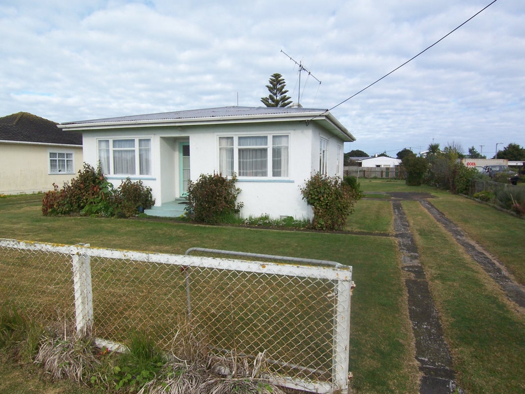 31 Polson Street, Castlecliff, Whanganui - Carousel 2