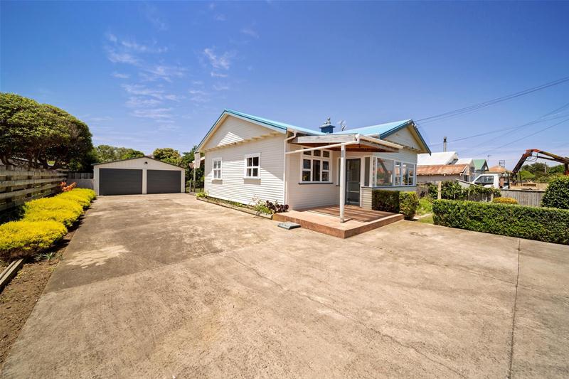 20 Caledonia Street, Hawera - Carousel 2