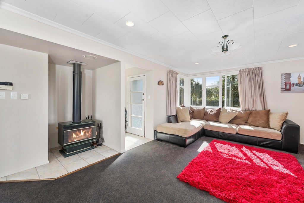 4 School Road, Ngongotaha, Rotorua - Carousel 2