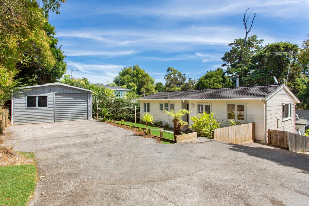 1/11 Hellyers Street, Birkdale, Auckland - Carousel 15