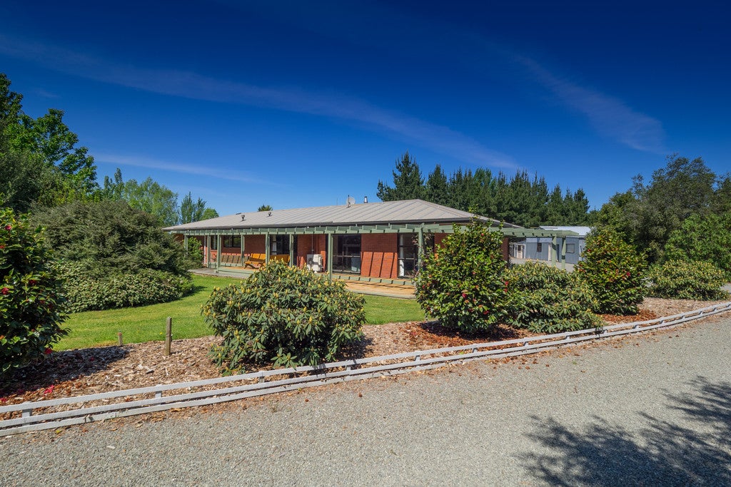 20 Gordons Road, Netherby, Ashburton - Carousel 2