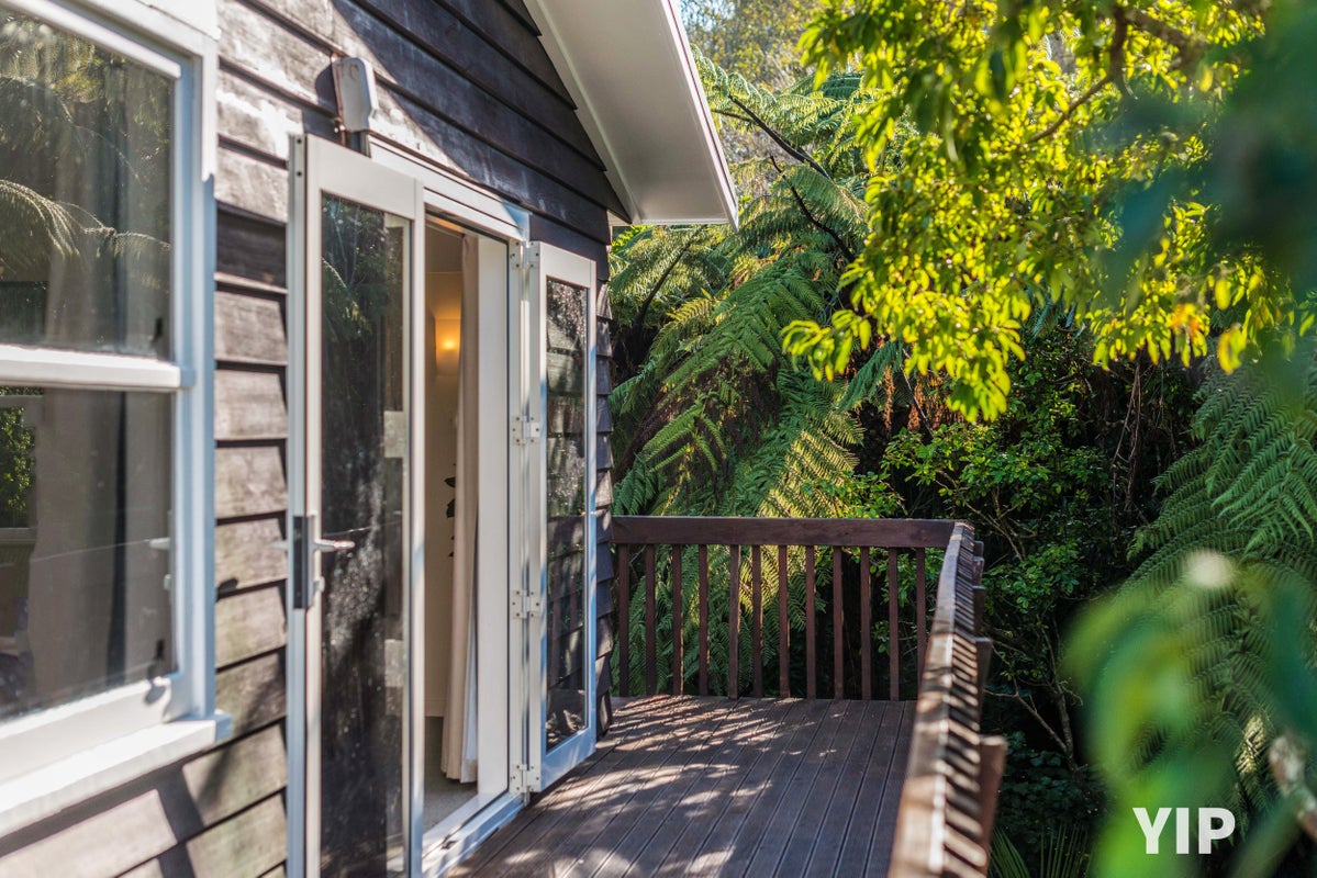 22A Woodland Road, Johnsonville, Wellington - Carousel 1