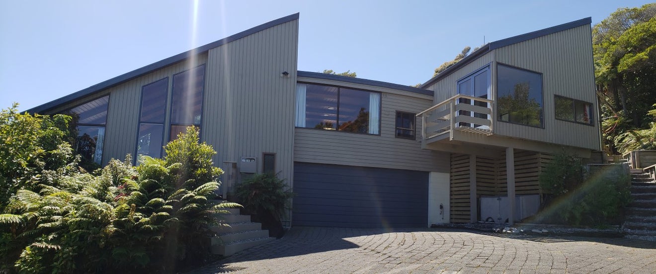 32 Stanton Crescent, Karoro, Greymouth - Carousel 1