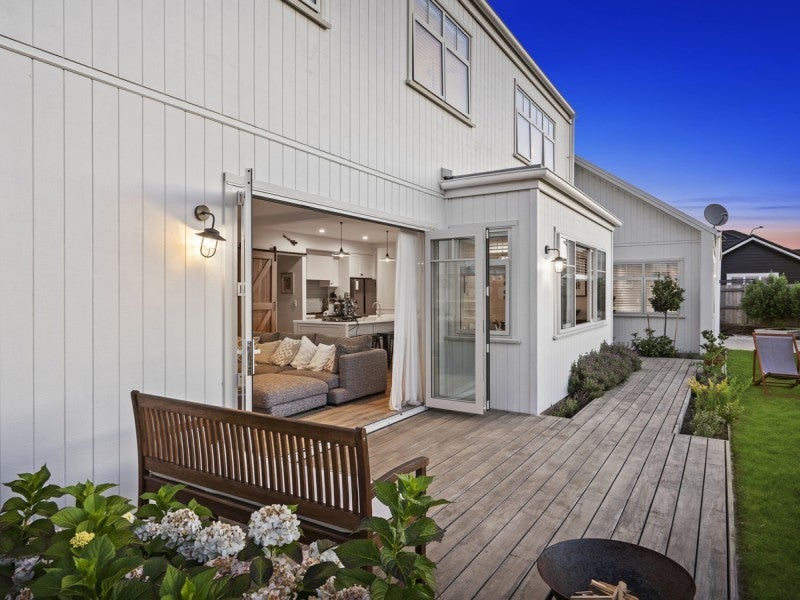 55 Fernbrook Drive, Hurworth, New Plymouth - Carousel 2