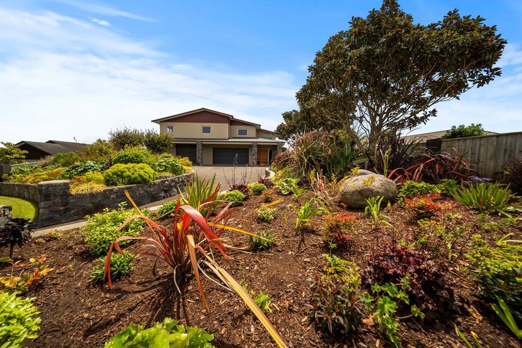 9 Manukaka Heights, Hurdon, New Plymouth - Carousel 23