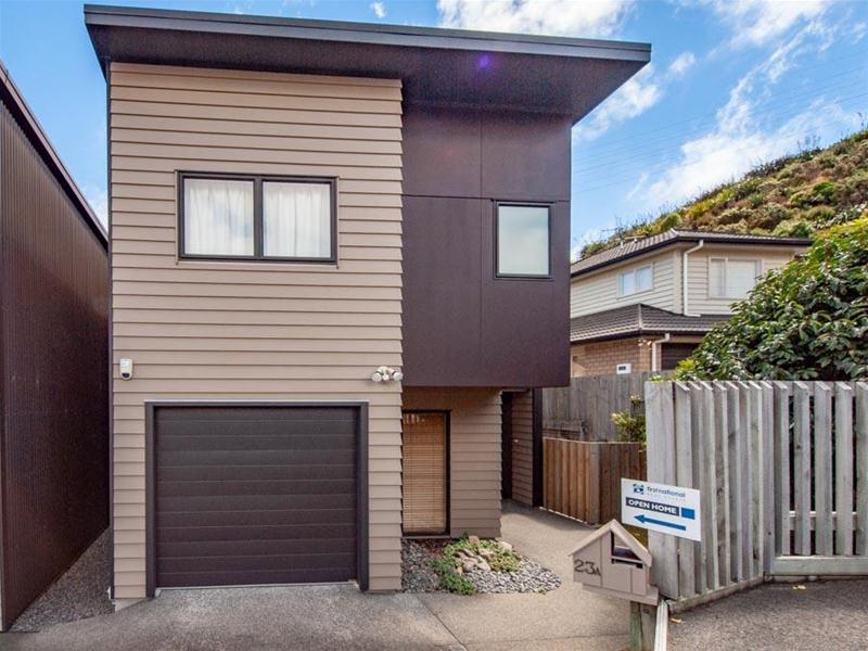 23A Gifford Grove, Churton Park, Wellington - Carousel 1