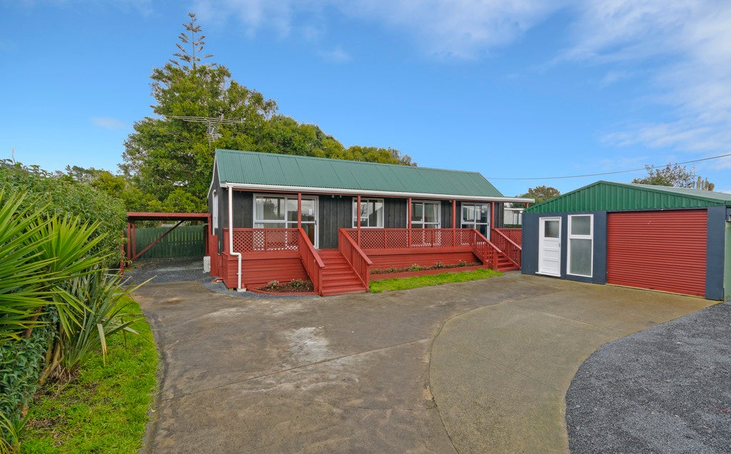 1/27 Parrs Cross Road, Henderson, Auckland - Carousel 1