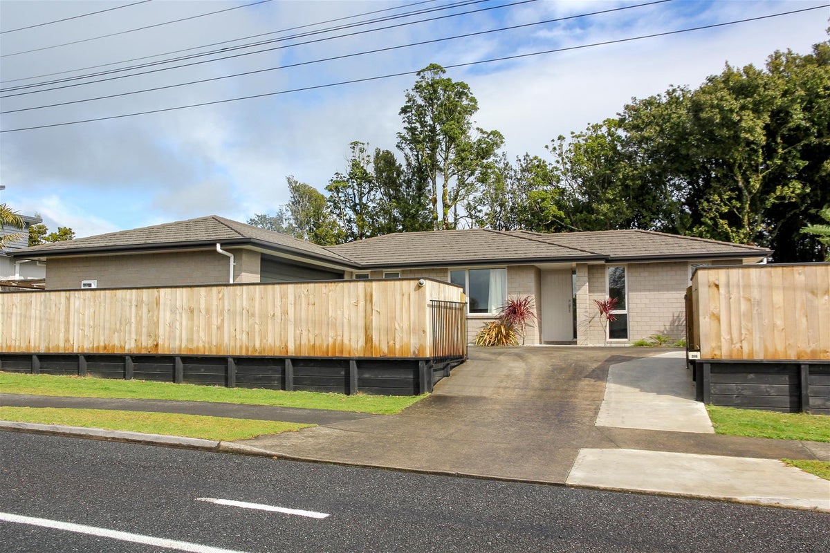 396 Mangorei Road, Highlands Park, New Plymouth - Carousel 25