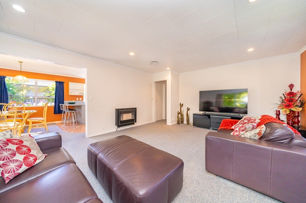 86A Stokes Valley Road, Stokes Valley, Lower Hutt - Carousel 2