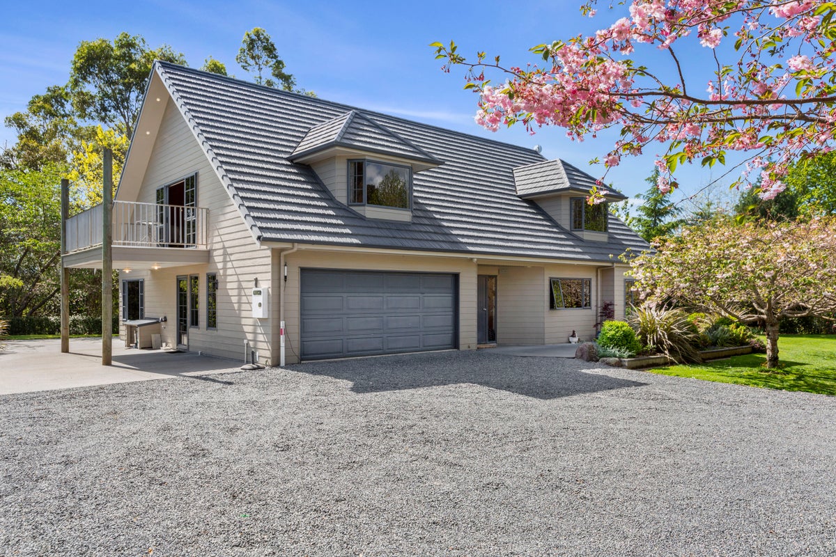 188 Grey Road, Pirongia, Hamilton - Carousel 1