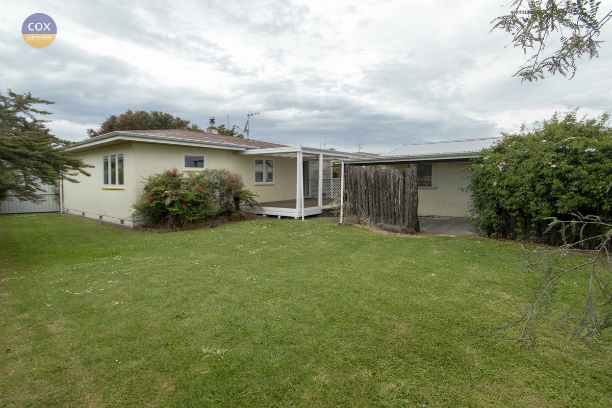 14 Trinity Crescent, Pirimai, Napier - Carousel 2