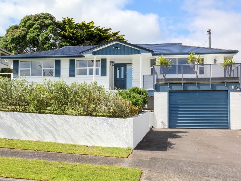 23 Norwich Avenue, Spotswood, New Plymouth - Carousel 1