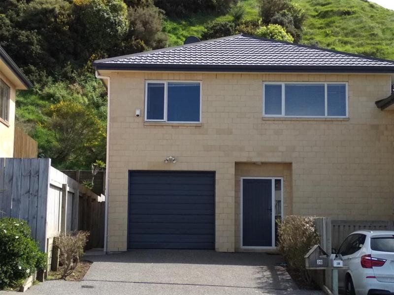 20 Erlestoke Crescent, Churton Park, Wellington - Carousel 1