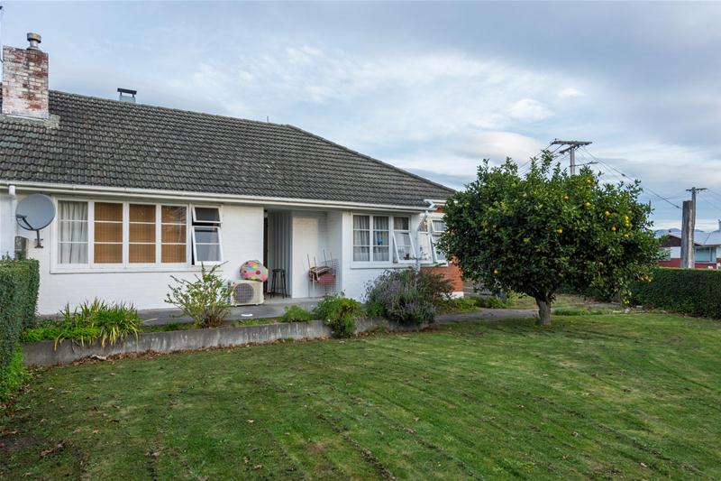 42 Warwick Street, Mayfield, Blenheim - Carousel 1