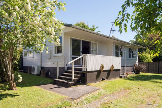 29A Joanne Crescent, Pukehangi, Rotorua - Carousel 1