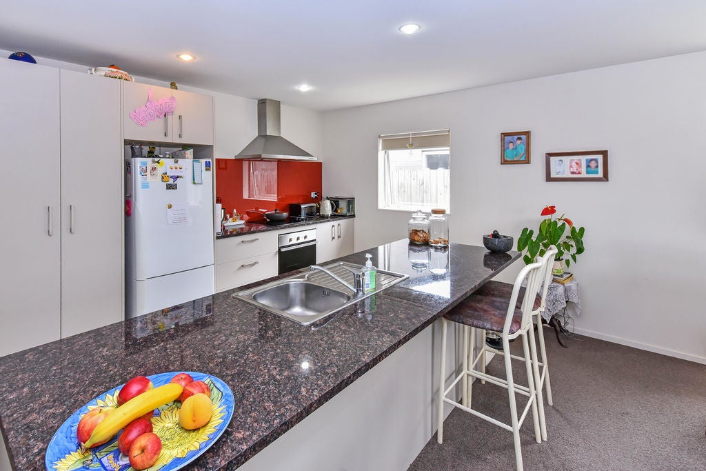 124 Popokatea Drive, Takanini, Auckland - Carousel 2