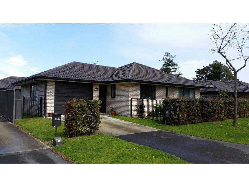 138 Brookfield Street, Hamilton East, Hamilton - Carousel 1
