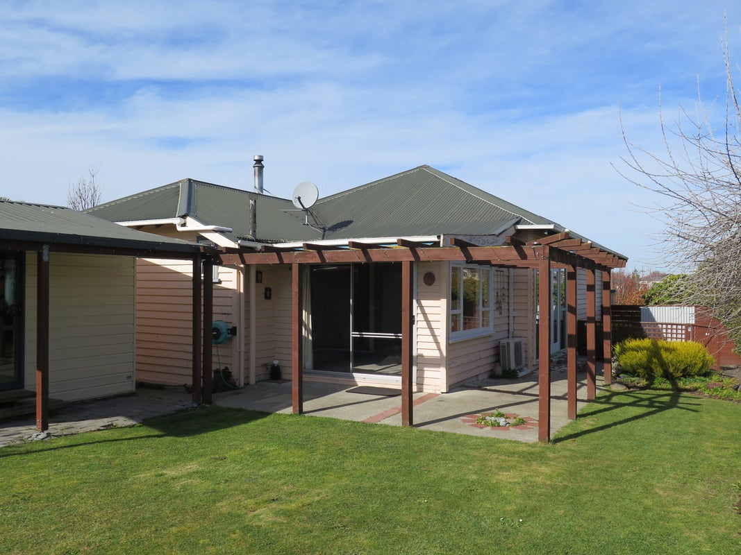 11 Lough Street, West End, Timaru - Carousel 1