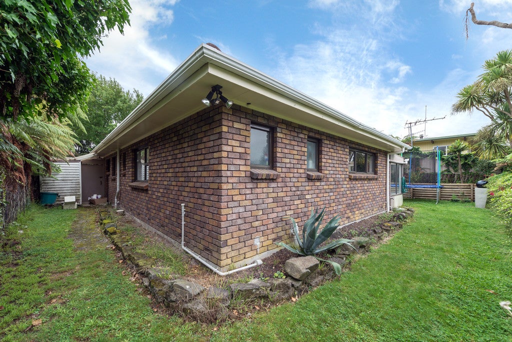18 Windsor Street, Springfield, Rotorua - Carousel 24