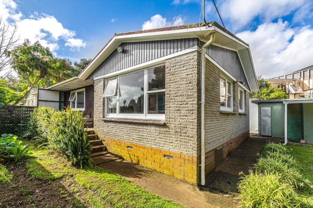 2/0 Mount Eden Road, Three Kings, Auckland - Carousel 2