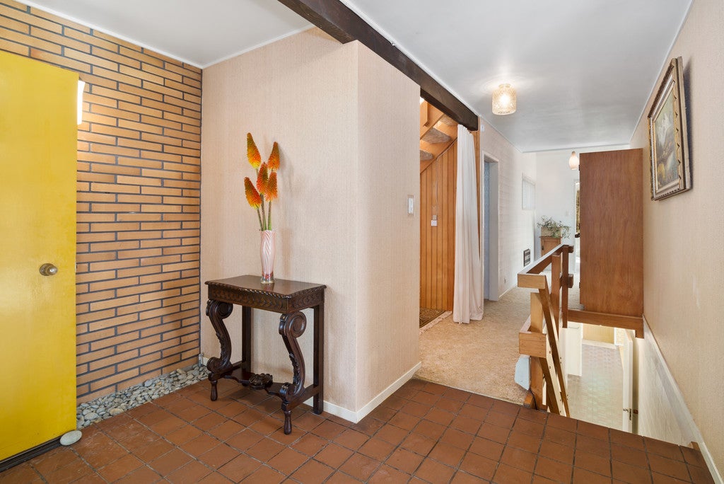 8 Exeter Place, Tihiotonga, Rotorua - Carousel 1
