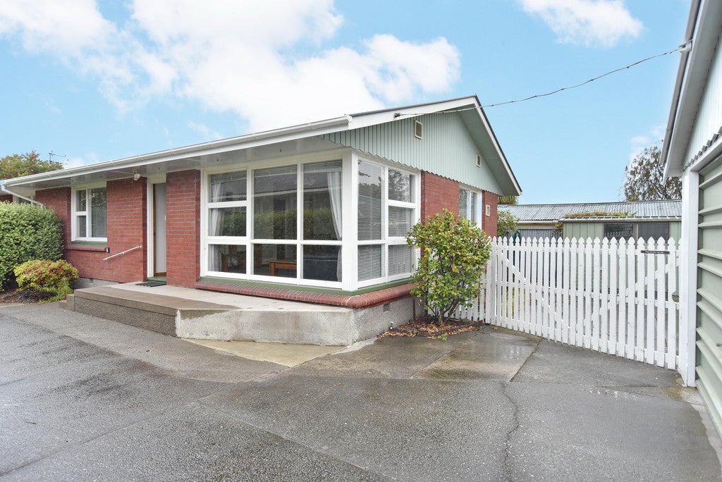381B MAIN NORTH ROAD, Redwood, Christchurch - Carousel 1