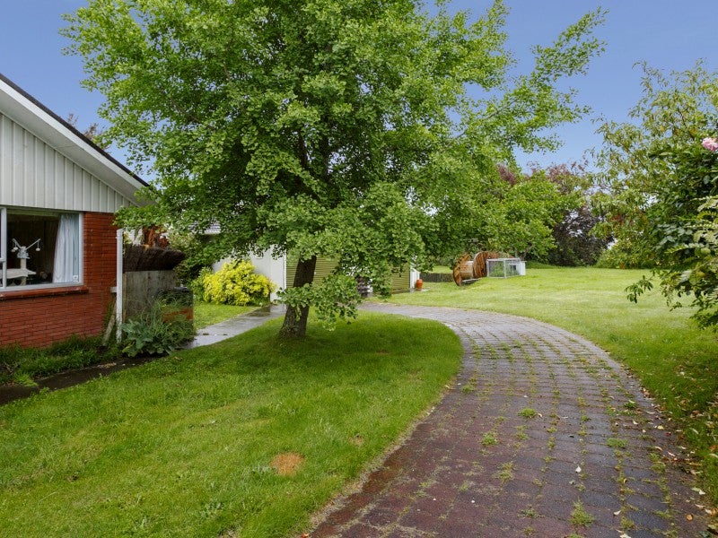 34 Harvey Street, Waipahihi, Taupo - Carousel 1